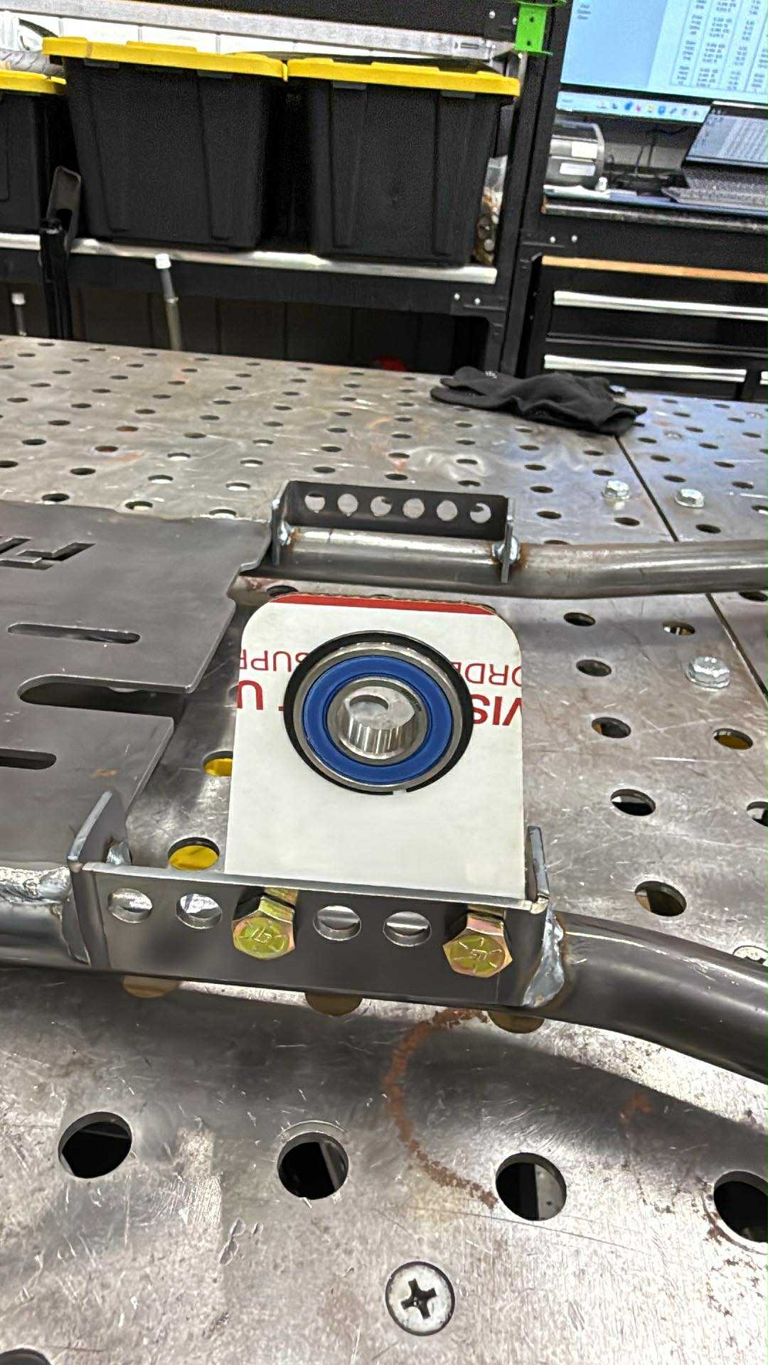 Jack shaft tabs