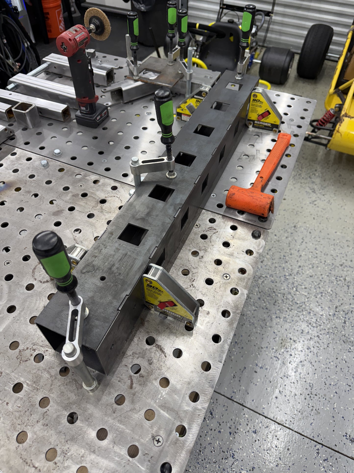 Belt grinder pedestal stand