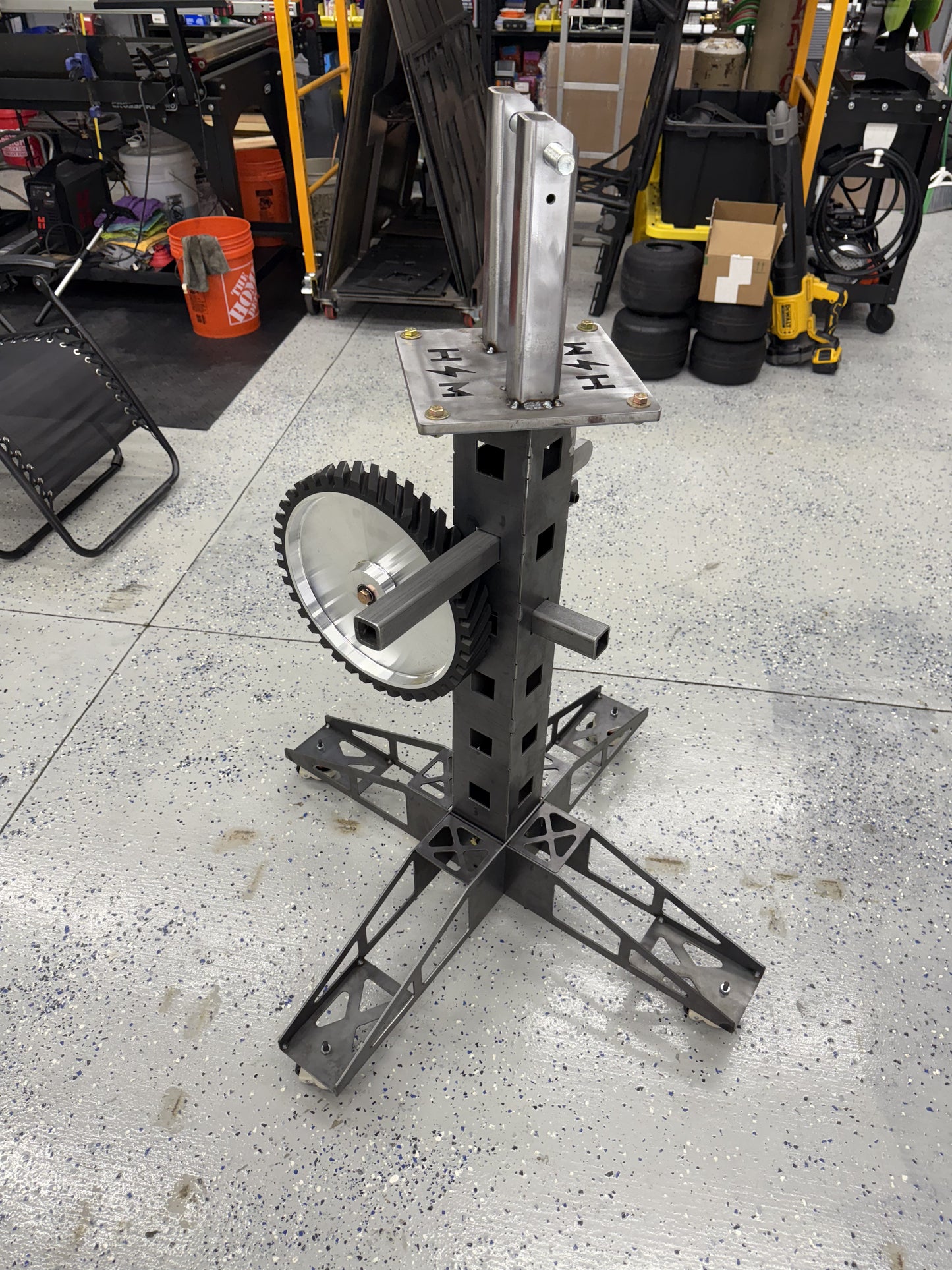 Belt grinder pedestal stand